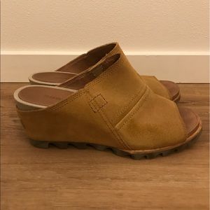 Sorel Tan Joanie Mules